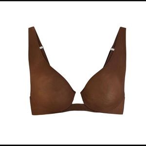 SKIMS UNDERWIRE PLUNGE BRA